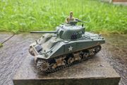 Unimax Forces of Valor 1:32 Weathered WWII U.S. Army Sherman Tank