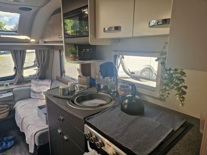 Caravan Swift Sprite Alpine 4 exclusive