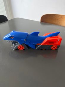 Hot Wheels Shark