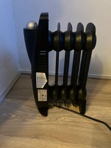 Mini portable radiator