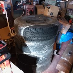 New 4 X 4 Tyres Yokohama Geolandar A/T G015 265/75 R16 114 T OWL