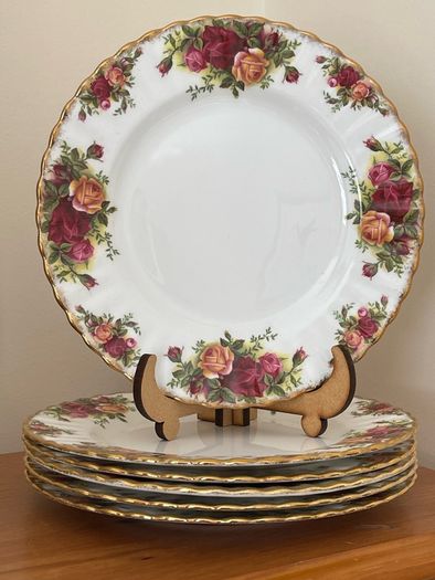 Dinner Plates Royal Albert Old Country Roses Bone China