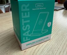 INIU Wireless Charger Stand, 15W Fast Charging Dock Phone Charger