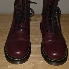 Doc Martens / Dr Martens Burgundy boots Size 5