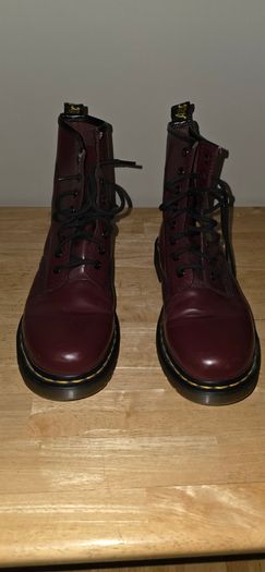 Doc Martens / Dr Martens Burgundy boots Size 5