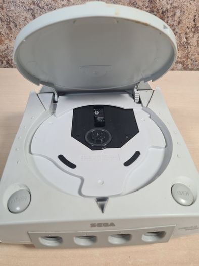 Sega Dreamcast Console With Green Controller Joypad Visual Memory Unit Vmu And Rumble Pack