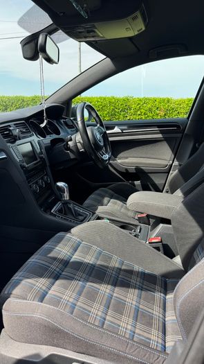 2016 Volkswagen Golf GTE