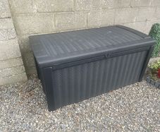 Keter Borneo storage box