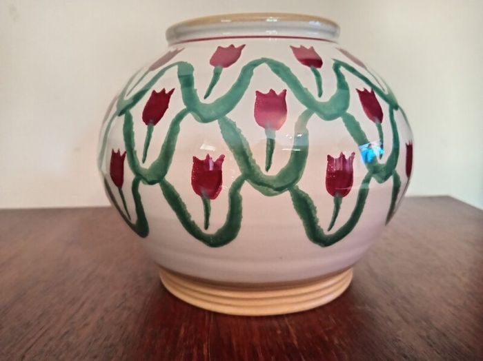 Nicholas Mosse pottery