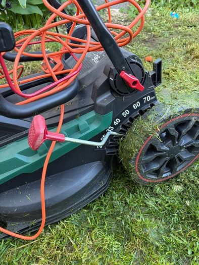 Electric Lawnmower