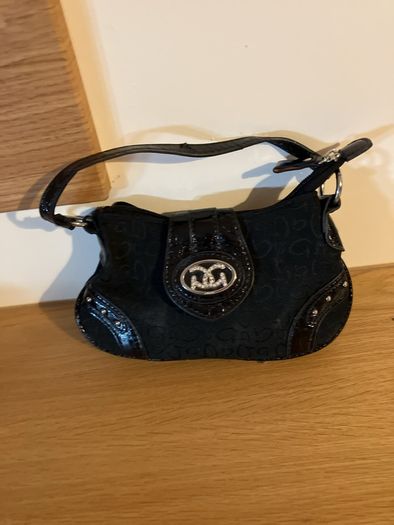 Small black bag with diamonds