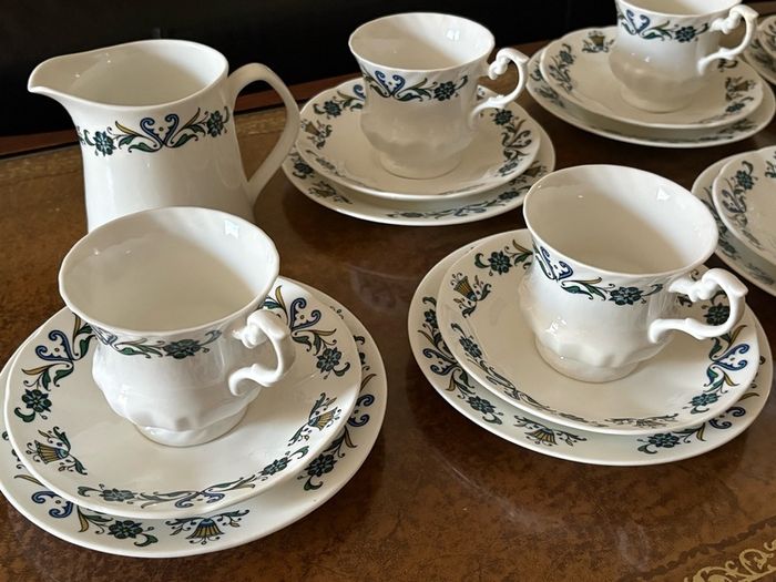 Vintage x22 pieces Tea set
