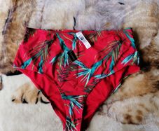 Women's Lingerie Swimwear NWT SIZE 14