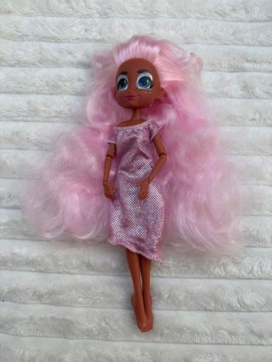 Hairdorables Hairmazing Prom Perfect Fashion Doll WIllow Just Play Pink Hair Used Please see photos
