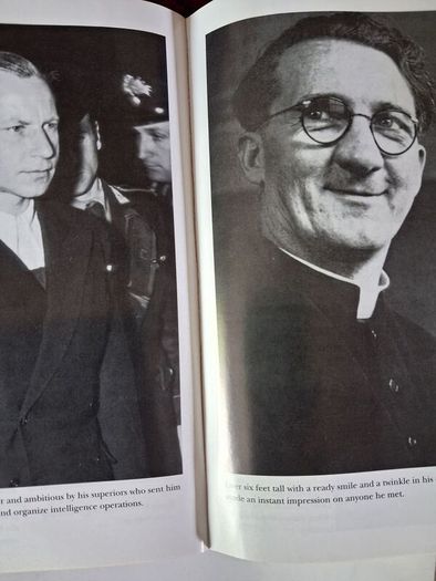 Hide & Seek / The Irish Priest in the Vatican who defied The Nazi Command / Stephen Walker /1st ed./ 2011