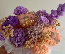 candles flowers bouquet