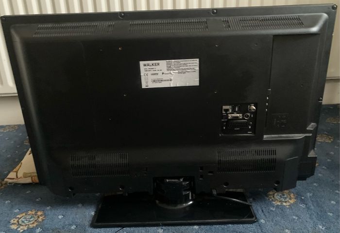 Walker 32 inch TV