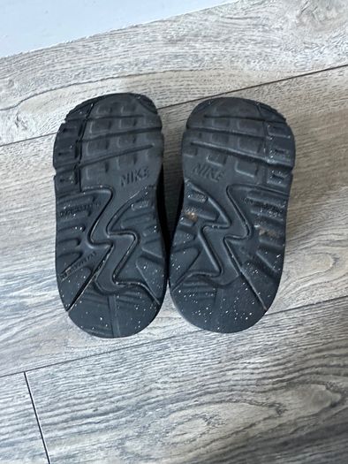 Nike Air Max Black Kids Trainers 25 eur size