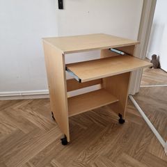 free desk