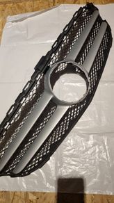 car partsGenuine Mercedes W205 Front Grill  Excellent Condition