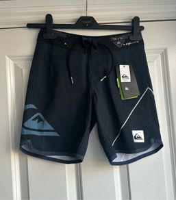 Boys board shorts - sz 24x16