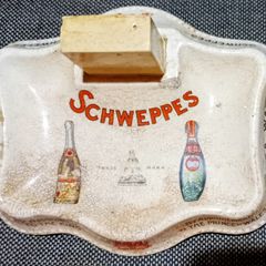 Old. Schweppes  Match Striker