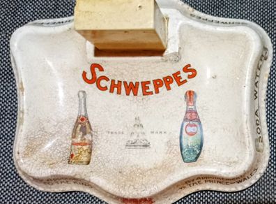 Old. Schweppes  Match Striker