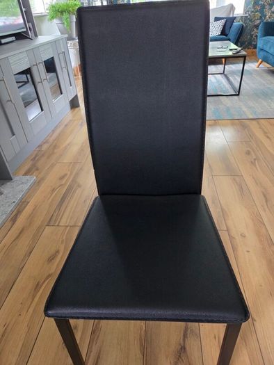 dining table & chairs