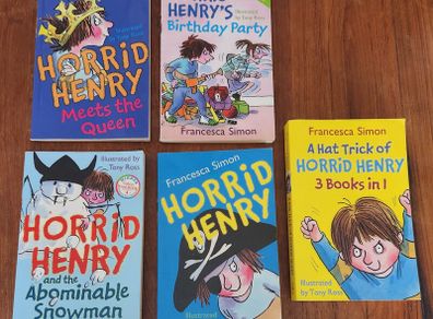 Horrid Henry book bundle - 5 books