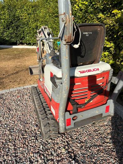 2003 TB108 Takeuchi Mini Digger