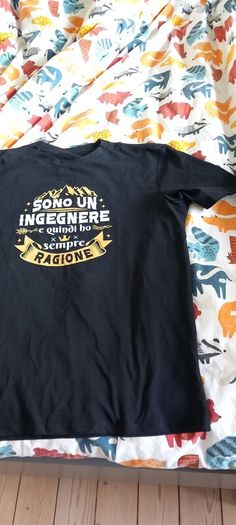 Mens T shirt XL