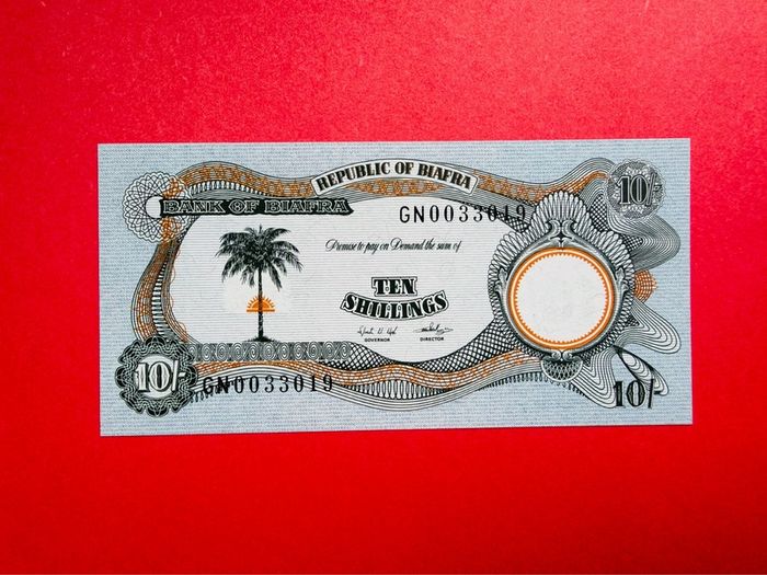Biafra  10/ Shillings  1968   Pick  4a   .( Uncirculated )