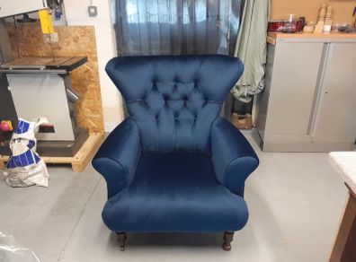 Upholstery service