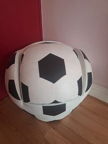 Kids football chair