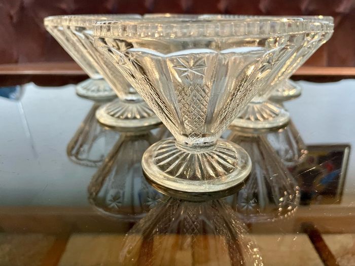 1950s Art Deco Vintage Pressed Glass Dishes Footed Set Of 6 1950