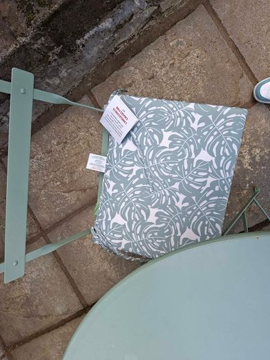 Bordeaux 4 Seater Outdoor Dining Set