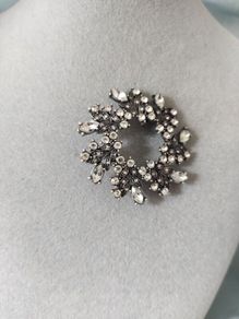 brooch
