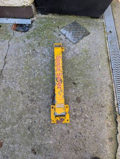 parking post