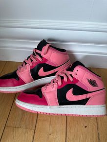 Nike Air Jordan 'Coral Chalk' Boots