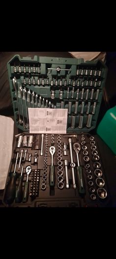 Tools Joblot And Towing Equipment