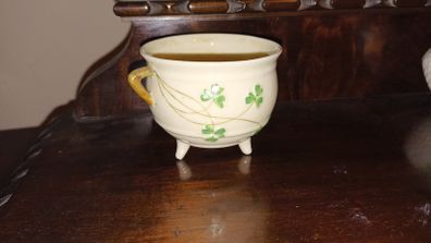 Belleek 3 Legged Pot (Sugar Basin)