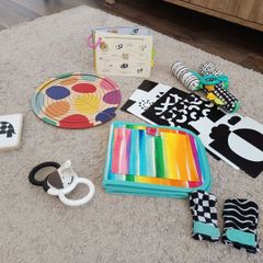 Lovevery Looker Play Kit 0-12 weeks