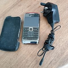 Vintage Nokia E71 - Unlocked - Grey Steel - With Original Charger & Case (Tested)
