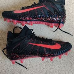 Nike Alpha Menace Elite American Football Cleats