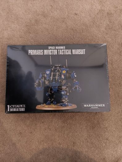 Warhammer 40k Invictor Tactical Warsuit