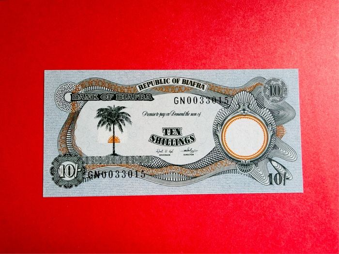 Biafra  10/ Shillings  1968   Pick  4a   .( Uncirculated )