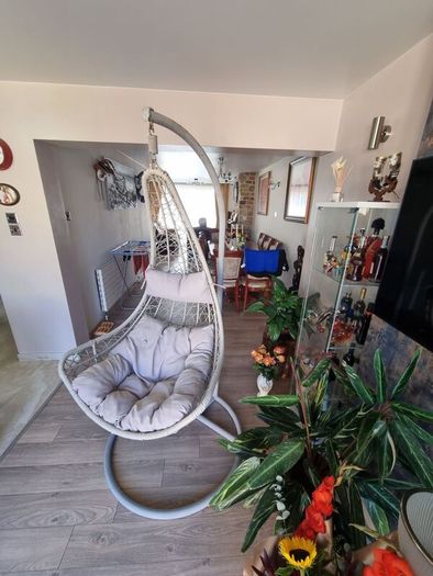 Swing chair
