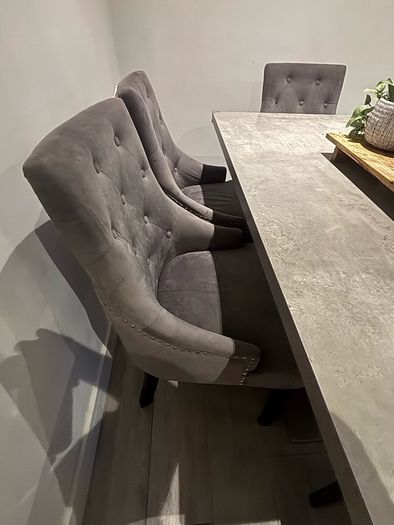 dining table and 6 chairs