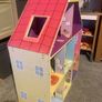 Peppa Pig doll house Image 4