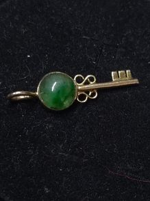 Vintage 14ct Gold 585 Green Stone Key Pendant Charm